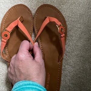 Woman’s Sandals - NEW